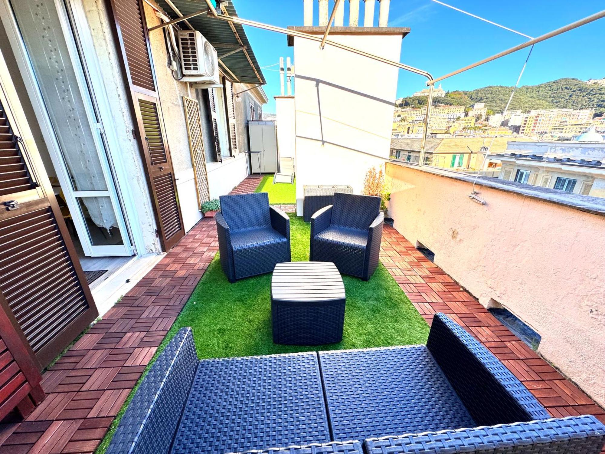Apartament Plein Ciel - Attico Vicino Al Centro - Parcheggio Privato Genua Zewnętrze zdjęcie
